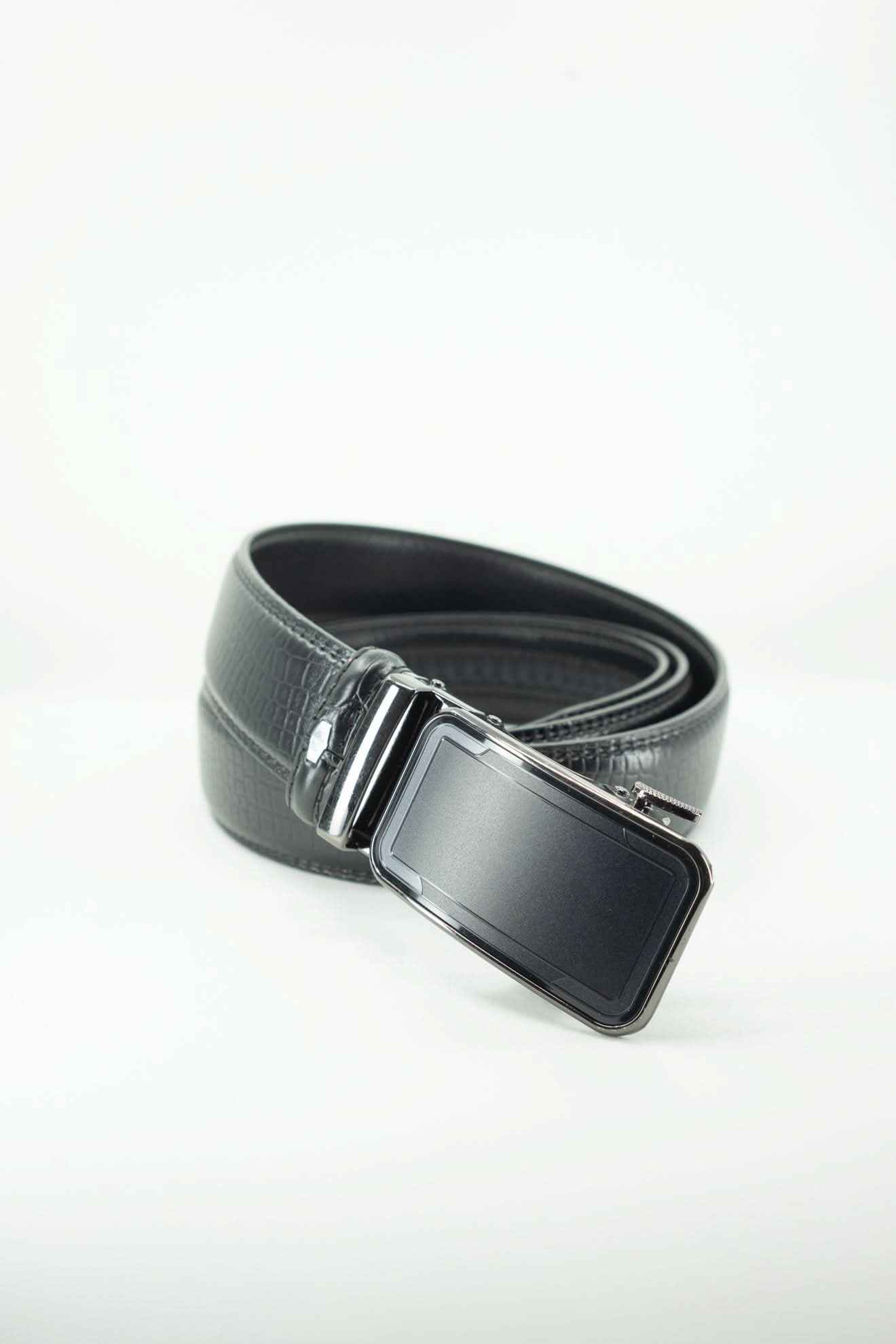 Cinturón Automático Black on Black – Cuero Negro con Hebilla Negra