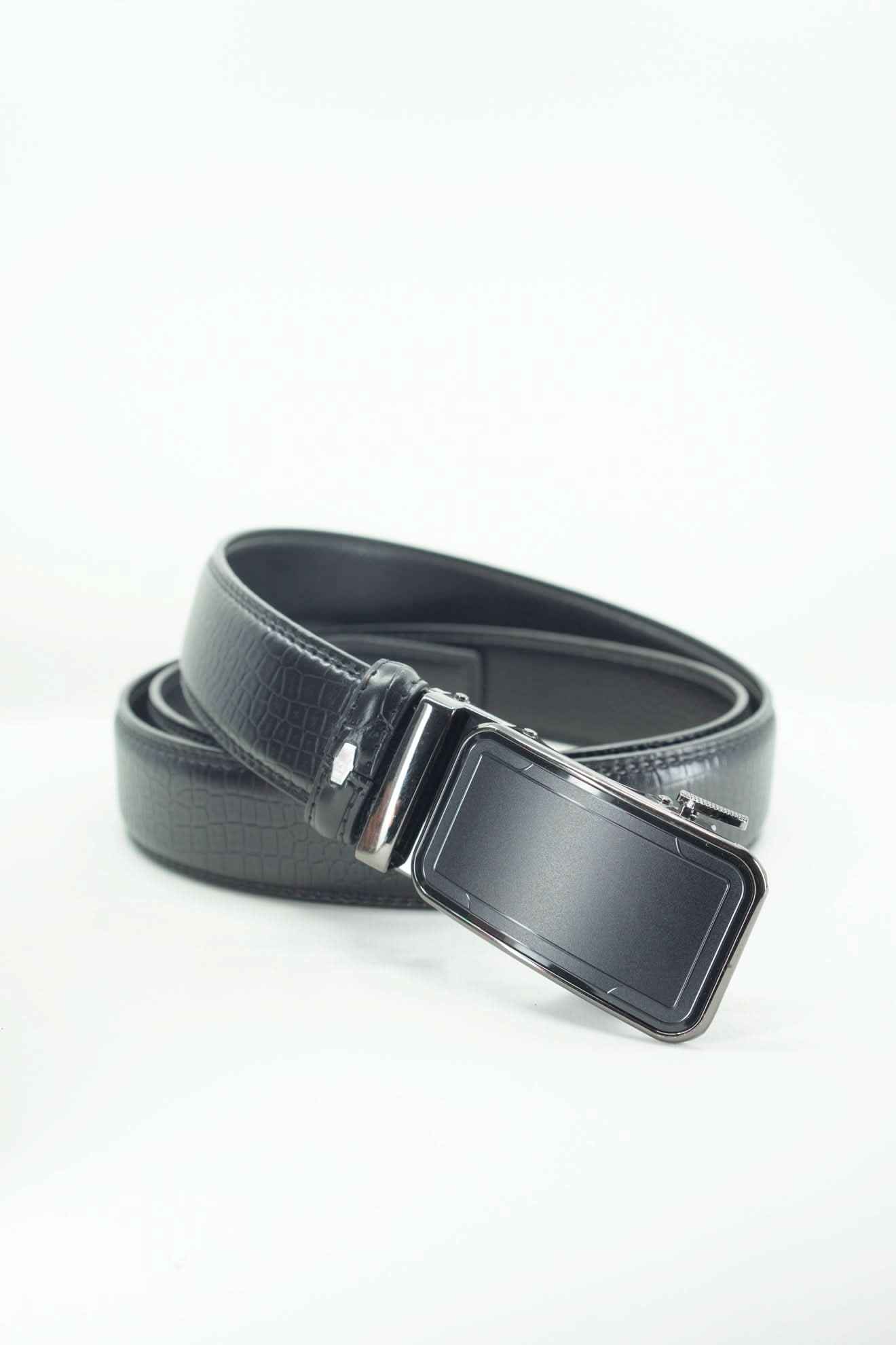 Cinturón Automático Black on Black – Cuero Negro con Hebilla Negra