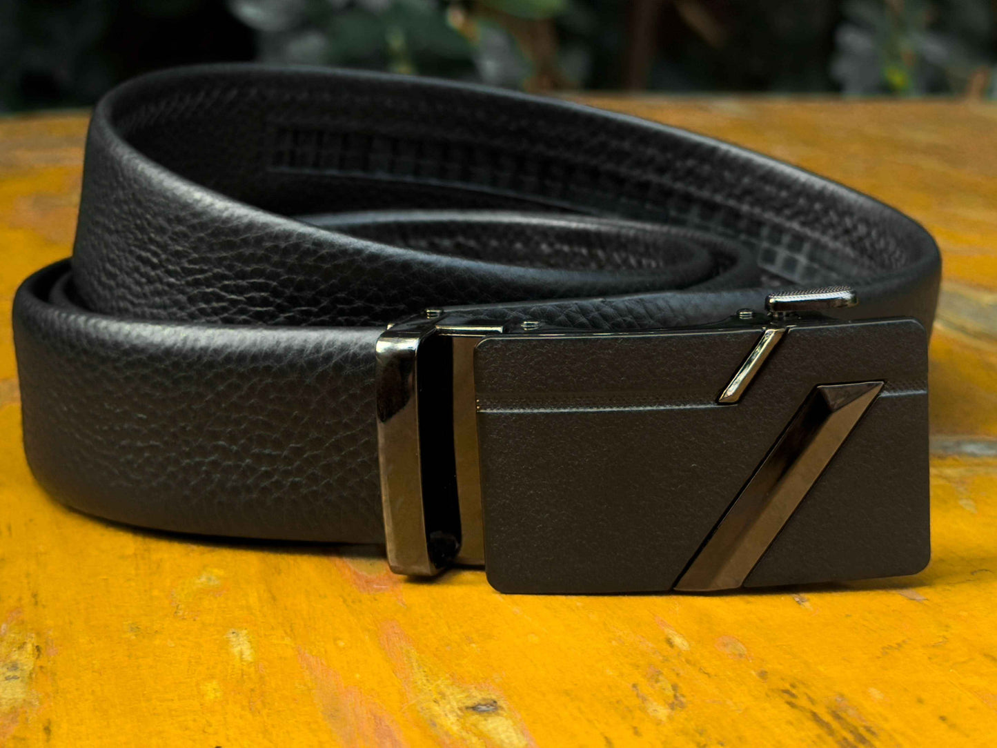 Cinturón Automático Vector Black – Negro Liso con Hebilla Negra