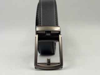 Cinturón Automático EXECUTIVE Silver/BLACK– Estilo Formal con Hebilla Plateada y Ajuste sin Hoyitos