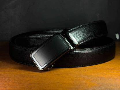 Cinturón Automático Black on Black – Cuero Negro con Hebilla Negra